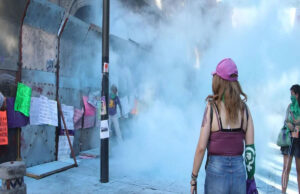 Dos lesionadas en marchas del 8M en Puebla