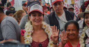 Guardería para mamás trabajadoras en el Tianguis de Xixitla propone Nay Salvatori