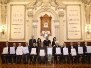 Reconocen a organizadores de la Procesión de Viernes Santo como poblanos y poblanas distinguidos