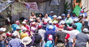 “El agua es del pueblo, no un instrumento de enriquecimiento”: Tony Gali a vecinos de Barranca Honda