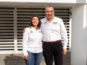 Sin fobias ni filias, Lupita Cuautle y Víctor Galeazzi se toman foto