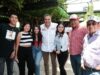 Victor Galeazzi y Ray Cuautli recorren la avenida Orión Sur en la Reserva Territorial Atlixcáyotl.