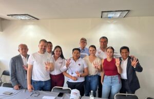 Jalón de orejas para trabajar en unidad por Cholula