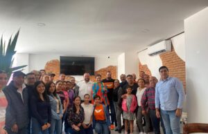 Ramón Fernández presentó su propuesta desarrollo urbano sostenible.