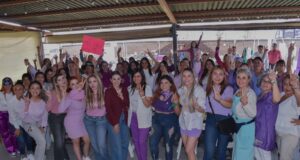 Se reúne Nay Salvatori con colectivo de mujeres de Lomas de Angelópolis