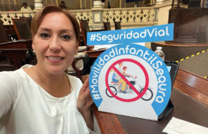 Lupita Leal presenta iniciativa para prohibir a menores de 12 años viajar motocicleta