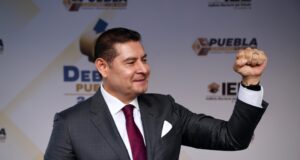 Armenta con propuestas dio nocaut a sus adversarios en el debate