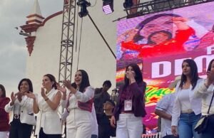 Festejamos con cholultecas que nos dieron el voto de confianza