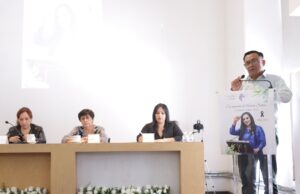Congreso rinde homenaje a Aurora Sierra