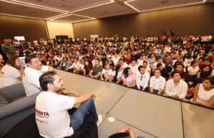 Los jóvenes, clave para el progreso en Puebla: Armenta