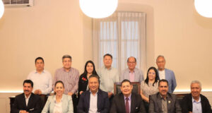 Armenta se reúne con líderes sindicales del SNTE