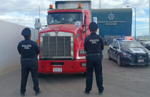 Policía de Coronango recupera tráiler robado en el EdoMex