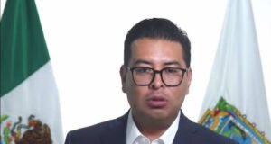 Néstor Camarillo abandona el PRI