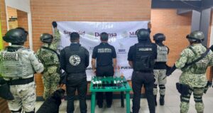 Aseguran celulares y artículos prohibidos en operativos en Cereso de Cholula y Tepexi