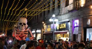 Jóvenes participan en Camino hacia el Mictlán