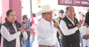 Becas de conectividad llegan a la Ceiba