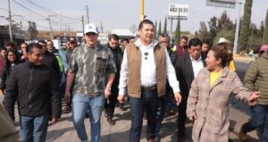 Supervisa Alejandro Armenta pavimentación en bulevar Atlixco