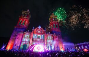 Festival Glow no decepciona más de 150 mil poblanos disfrutan del espectáculo