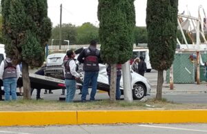 Aparatoso choque en la Puebla–Atlixco involucra a tres unidades; deja un lesionado