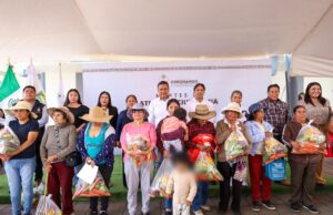 Lleva Armando Aguirre apoyos y servicios a habitantes de San Martín Zoquiapan