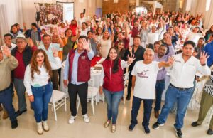 Recibe Tonantzin Fernández constancia de capacitación “Humanismo Mexicano”