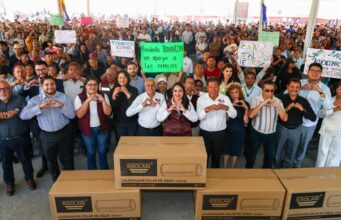 Entrega Tonantzin Fernández 2 mil calentadores
