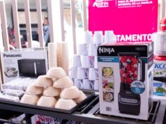 Entrega Lupita Cuautle nuevo equipamiento para desayunadores escolares