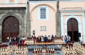 Entrega Tonantzin Fernández, 500 faroles a mayordomías