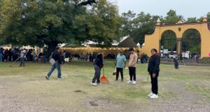 Música, escobas y tradición se viven en la Limpia en SPC