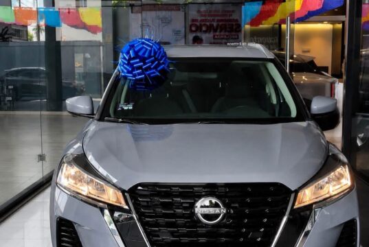 Roban Nissan Kicks frente a canchas de La Piedad en Puebla